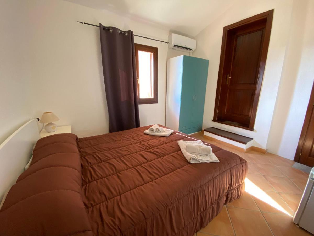 Bed and Breakfast La Coccinella Al Mare à San Teodoro  Extérieur photo